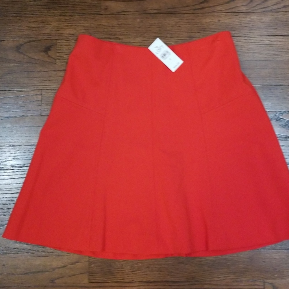 Ann Taylor Loft ponte skirt - 0 NWT
